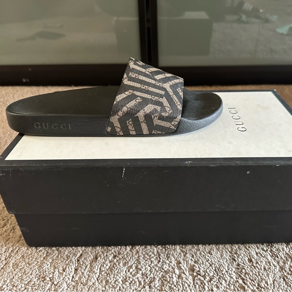 COPY - GUCCI FLIP FLOP MENS